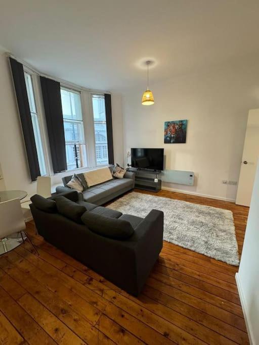 Sleep 6 -Sheffield-George Street Gs202 Apartment Exterior photo